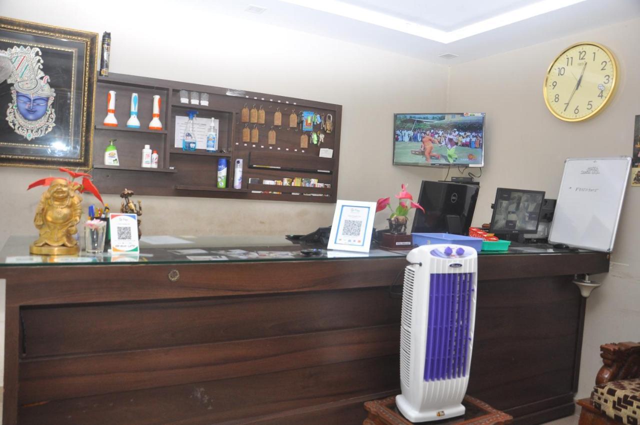 Hotel Temple City Papanasam Buitenkant foto