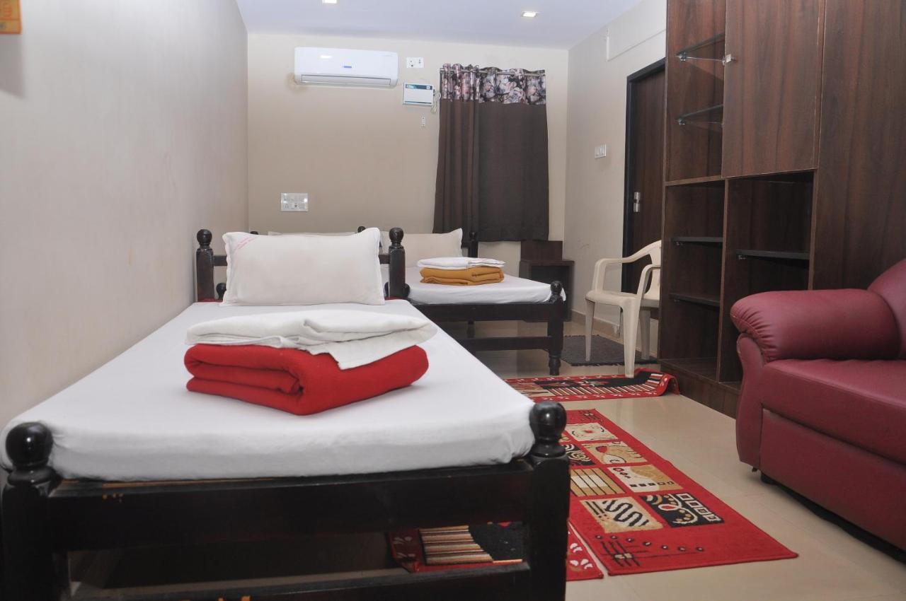 Hotel Temple City Papanasam Buitenkant foto