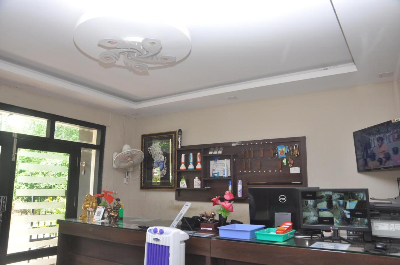 Hotel Temple City Papanasam Buitenkant foto