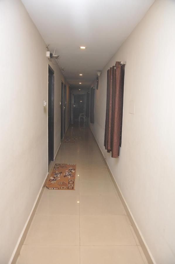 Hotel Temple City Papanasam Buitenkant foto